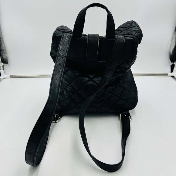 Kenneth Cole Reaction Women's Fold-Over Quilted Backpack Black - Picture 4 of 10